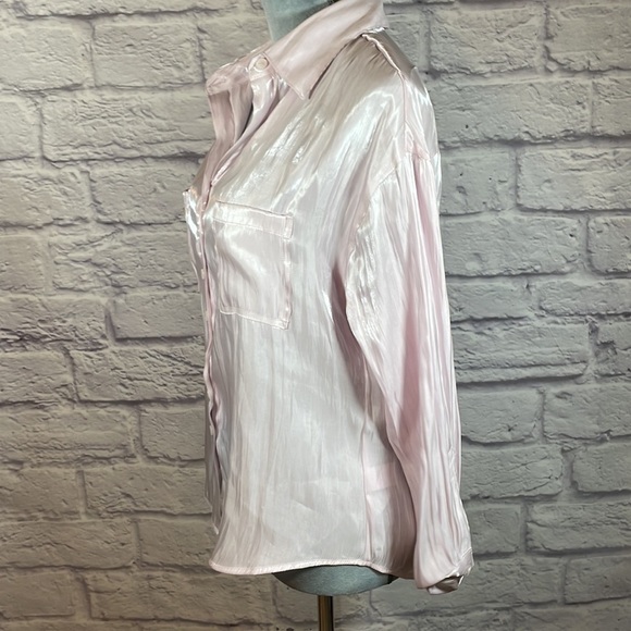 Fashion Nova semi sheer pearlescent blouse - Picture 4 of 6